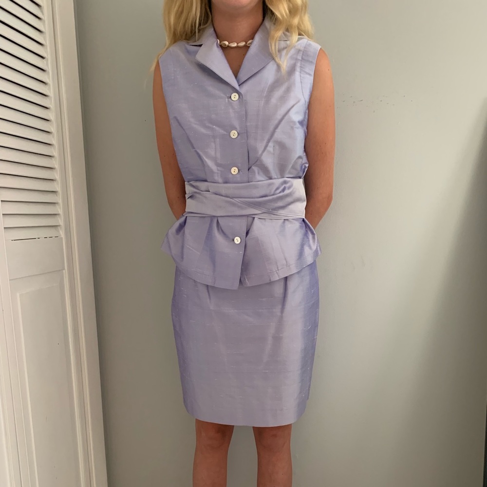 Skirt suit: beautiful silk fabric, fun, formal